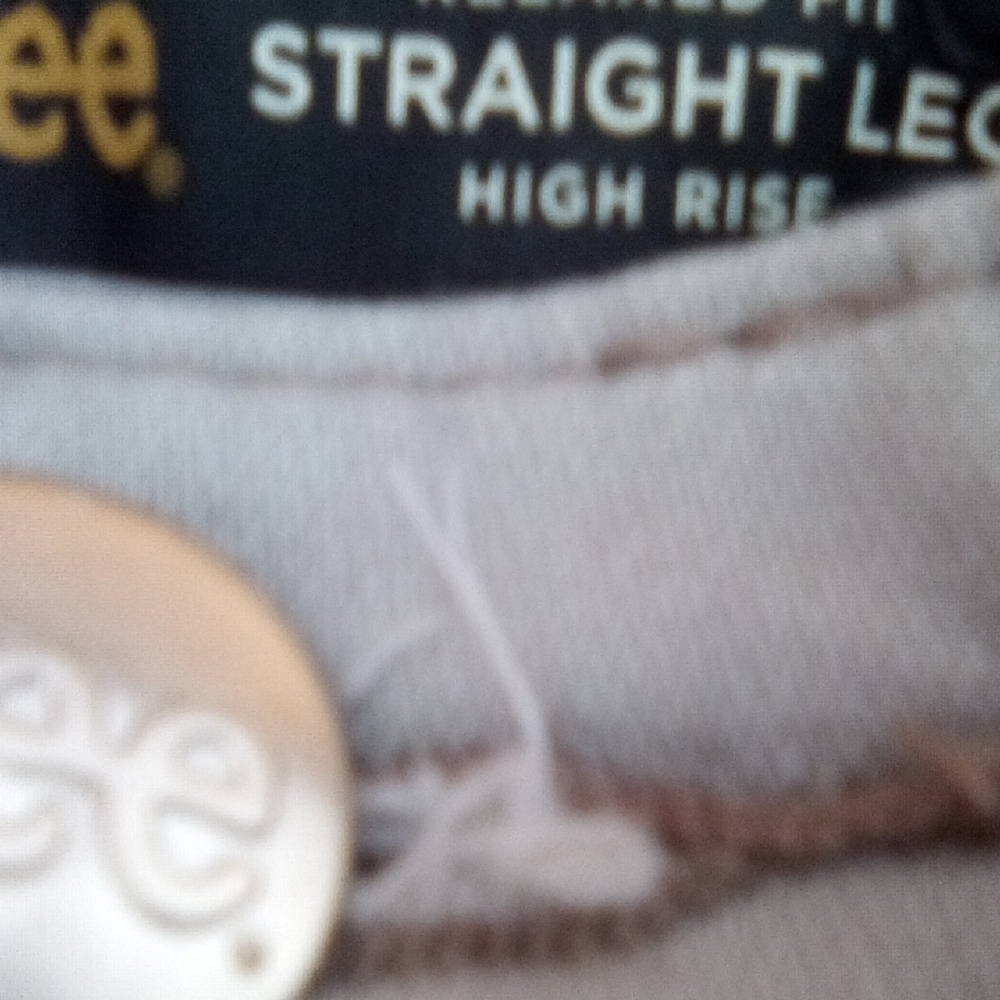 Lee Women's Straight Leg Jeans in Beige - Picture 3 of 16